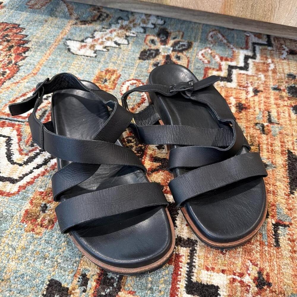 Kamik Women's Black Sandals